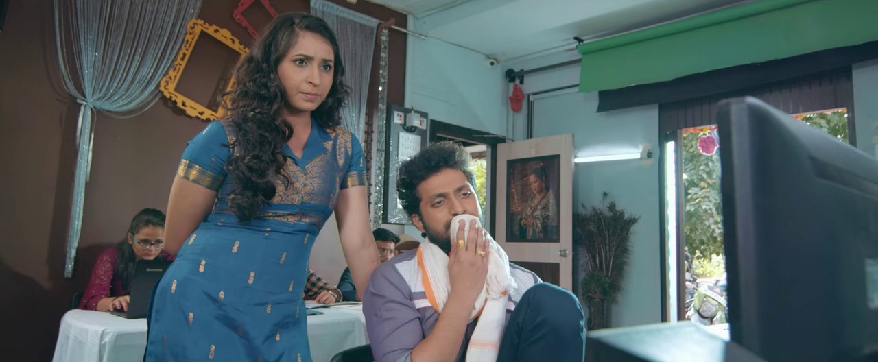 Sa La Te Sa La Na Te (2025) AMZN WEB-DL Marathi 720p HEVC DDP 5.1 ESub B4uHD.mkv.0002